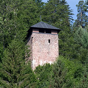 Fautsburg - Wiederaufgebauter Bergfried (Juli 2015)