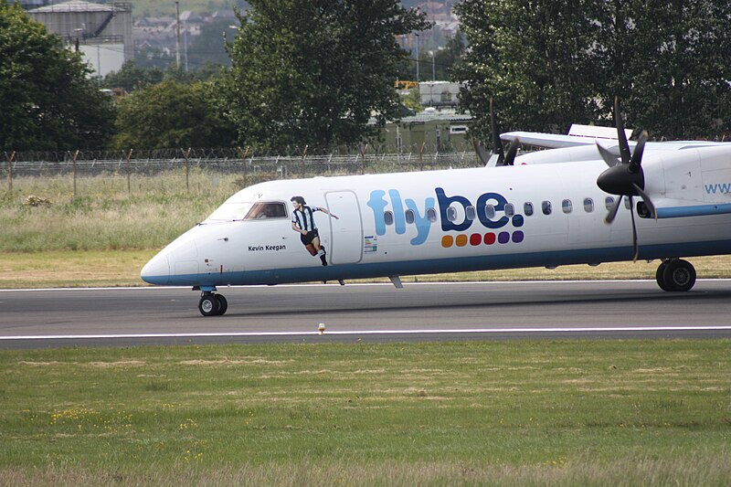 File:Flybe (G-KKEV), Belfast City Airport, June 2010 (06).JPG