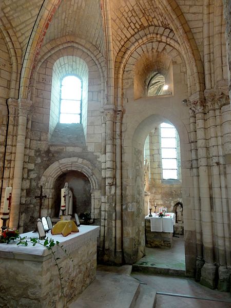 File:Fosses (95), église Saint-Étienne, abside, côté sud 1.jpg