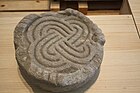 אבן מגולפת בדגם "קשר שלמה"; גליסיה, ראשית התקופה הרומית בצפון-מזרח חצי האי האיברי