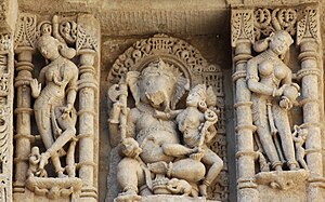 Ganesha, Sculptures at Rani ki Vav (15778247014).jpg