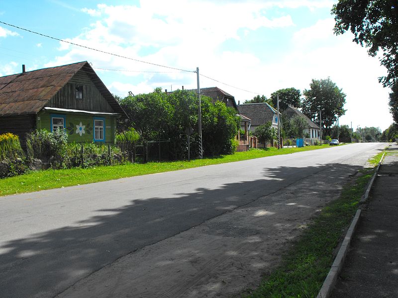 File:Gorodok (Molodechno district) 01.jpg