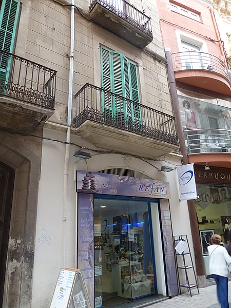 File:Habitatge al carrer Major, 11, Reus-P1060211.JPG