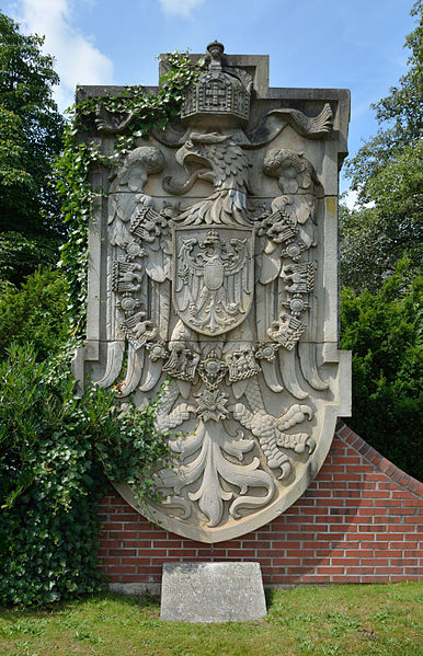 File:Hanerau-Hademarschen, Denkmal der Grünentaler Hochbrücke NIK 1571.JPG