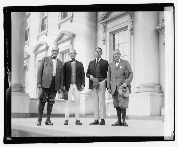 File:Harding, Grantland Rice, Ring Lardner, Secty. Fletcher, 4-7-21 LOC npcc.03879.tif