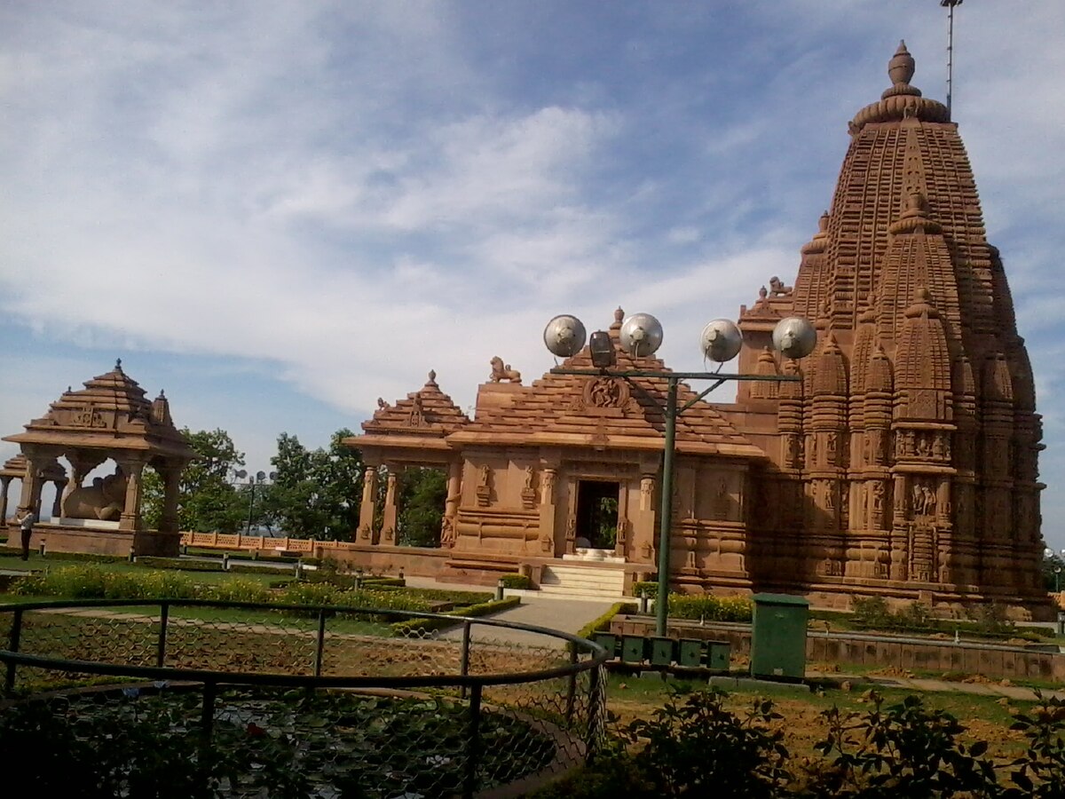File:Hindu God Shiva Temple.jpg - Wikipedia