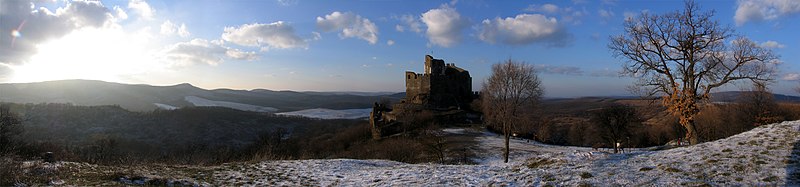 File:Hollókő 01-2009 - panoramio - adirricor.jpg