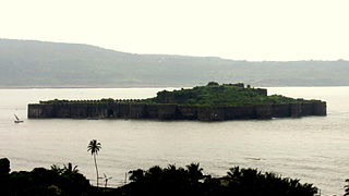 <span class="mw-page-title-main">Murud-Janjira</span> Island fort in Maharashtra, India