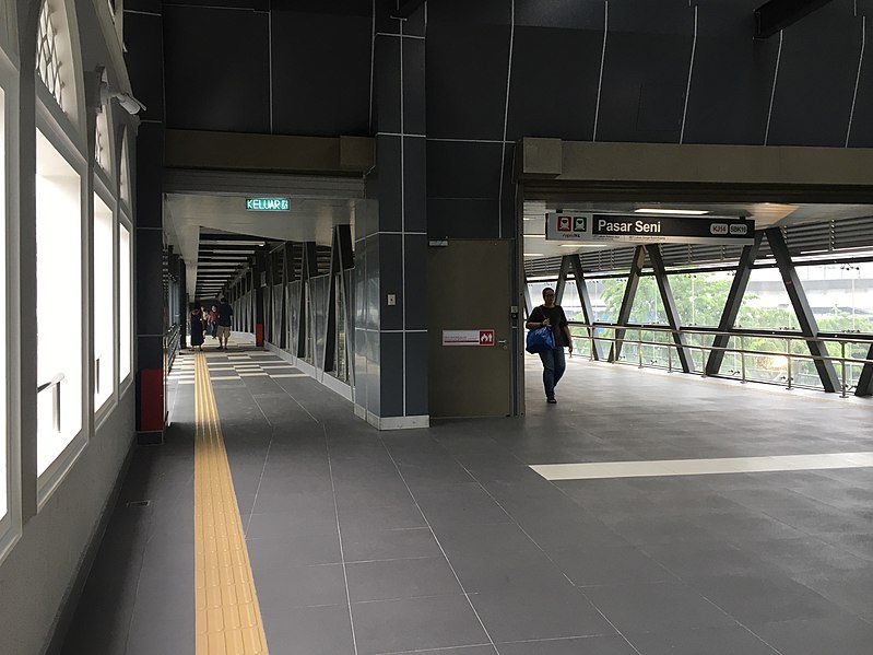 File:KJ Line Pasar Seni Station KTM Link 20.jpg