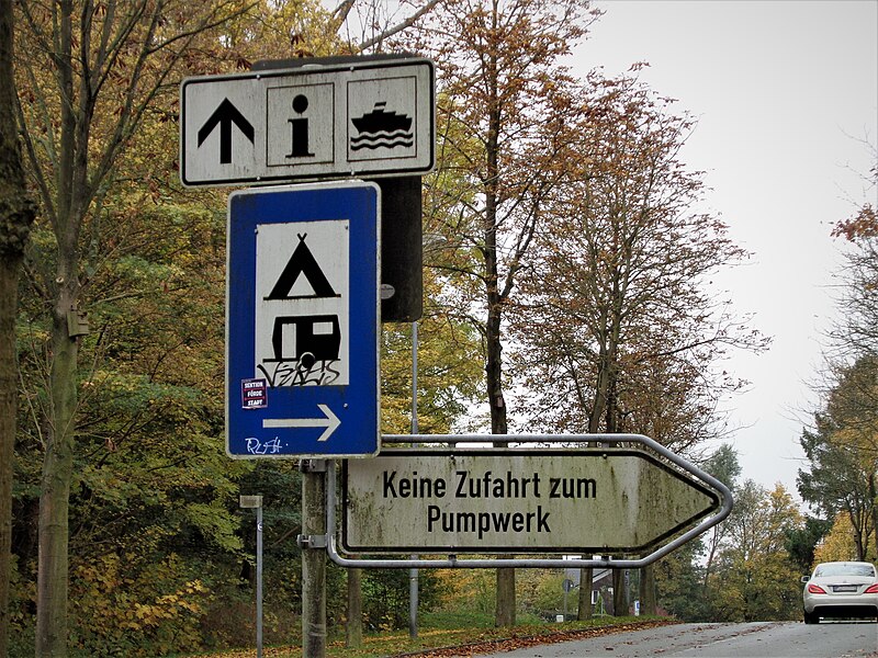 File:Keine Zufahrt.jpg