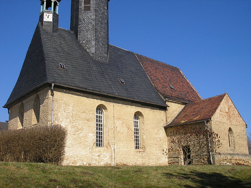 File:Kirche Mehna2.JPG