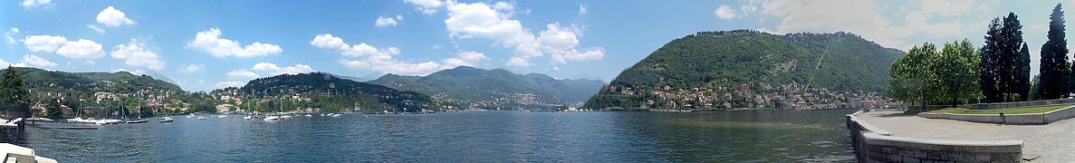 Comosjøen sett frå byen Como.