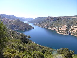 Lacul inferior Flumendosa Sardinia9.JPG