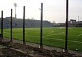 Foto van het veld van het stadion. Foto is gemaakt in april 2008.