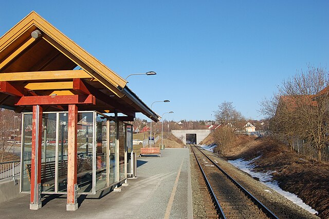 Lerkendal station on the Stavne–Leangen Line in 2007