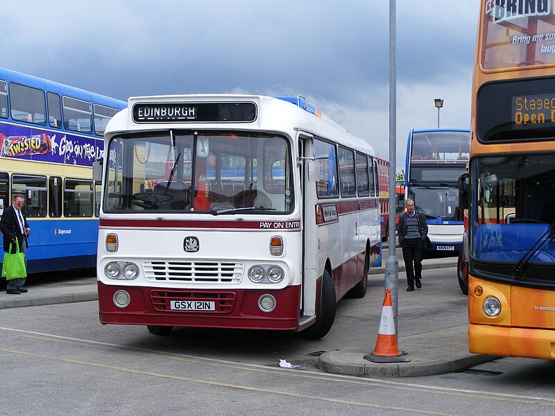 File:Lothian Region Transport bus 121 (GSX 121N), Stagecoach Morecambe depot open day, 23 May 2009.jpg