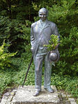 Ludwig-Knoop-Statue