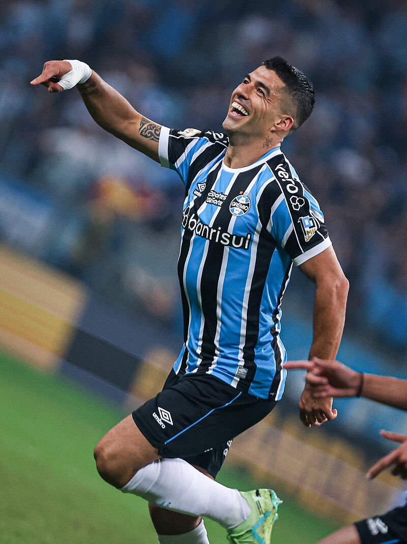 Suárez, do Grêmio, é eleito o craque do Campeonato Brasileiro no Bola de  Prata