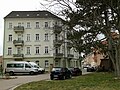 Mietshaus in halboffener Bebauung (bildet eine Einheit mit Zaschendorfer Straße 6)