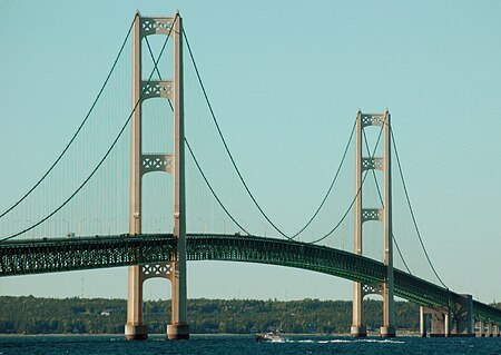 ไฟล์:Mackinac_Bridge-3.jpg