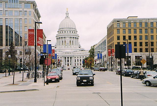 Vista do Capitólio Estadual do Wisconsin, em Madison