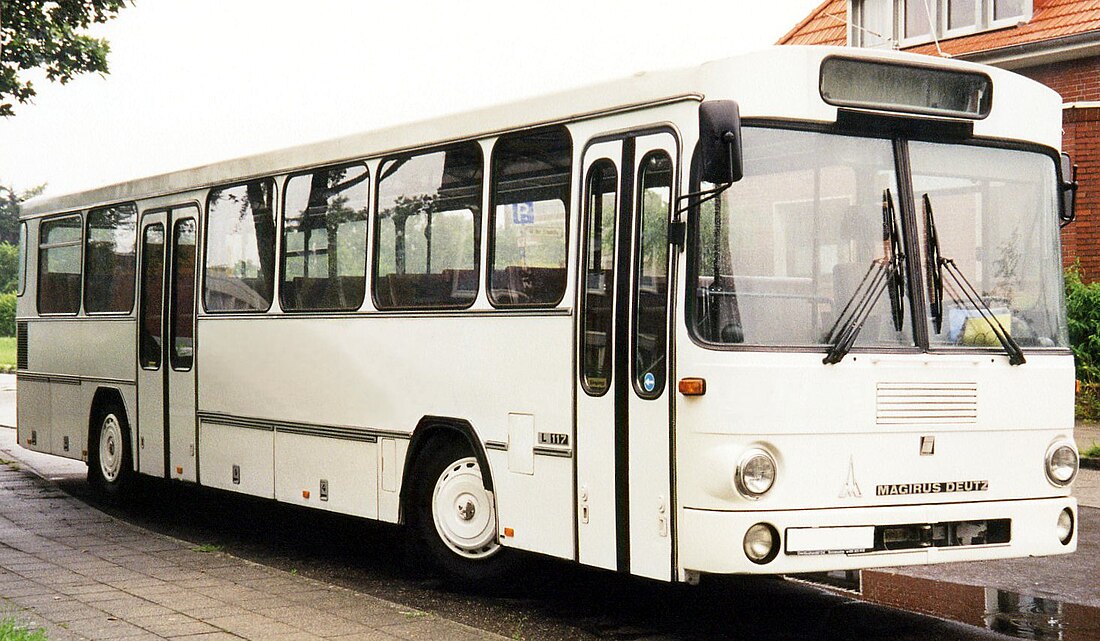 File:Magirus-Deutz L117 Überlandbus.jpg