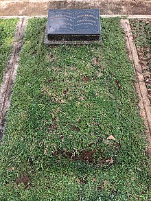 Makam Prof Mr Haji RM Soemantri Praptokoesoemo.jpg