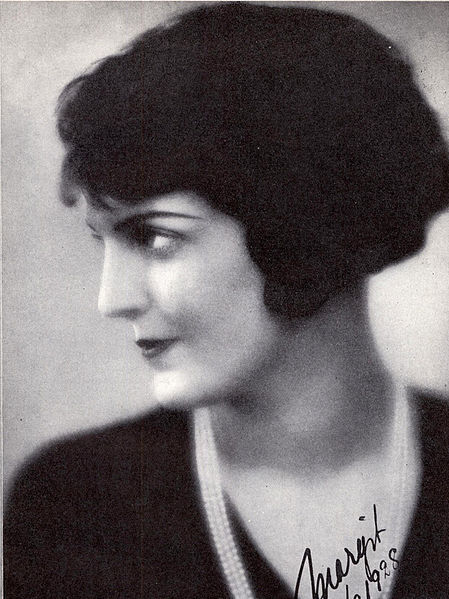 File:Margit Manstad Scenen 1928.jpg