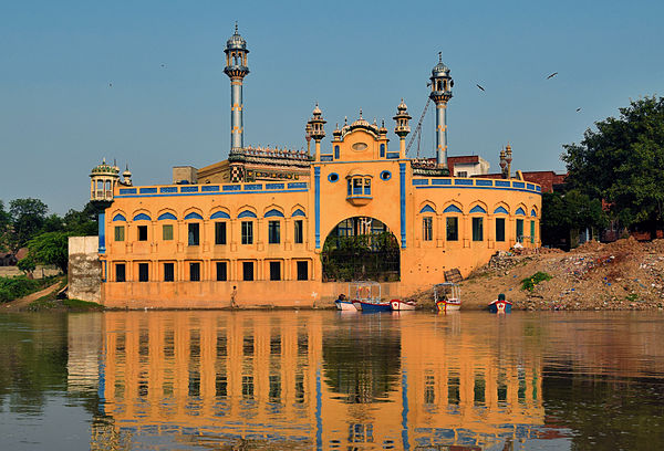 Image: Masjid Afghana with reflection