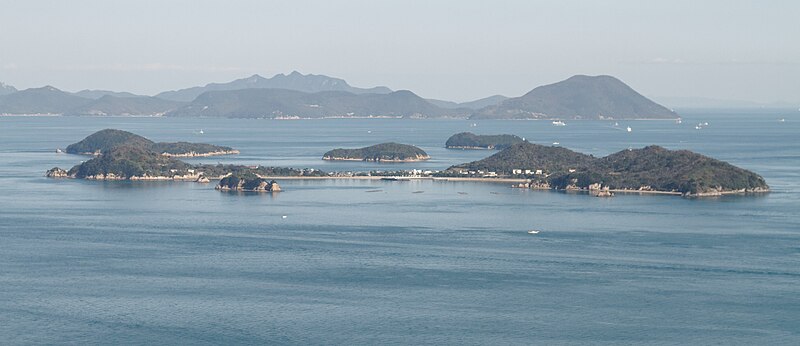 File:Megijima-女木島 (7037560251).jpg