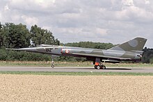 Mirage IV touching down Mirage IVP (17017783601).jpg