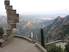 Monumento a Ramon Lullo, di Josep Maria Subirachs.