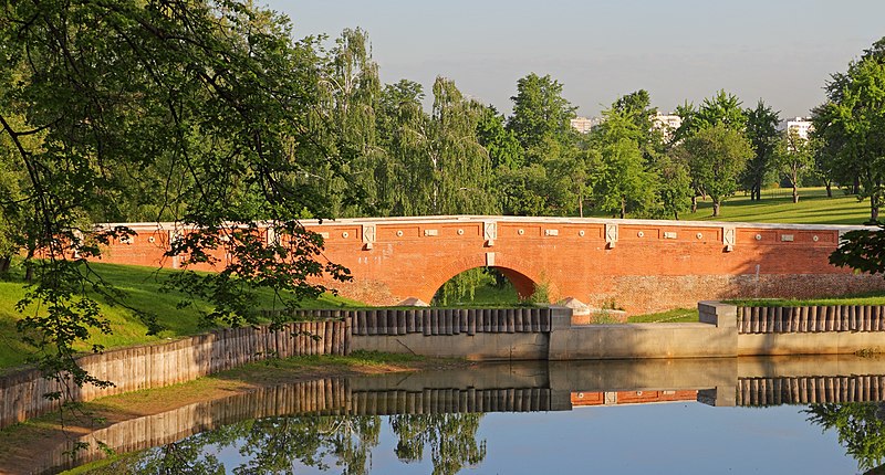 File:Moscow 05-2012 Tsaritsyno 08.jpg