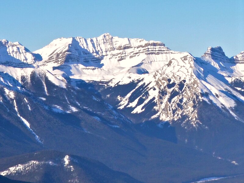 File:Mount Brett.jpg