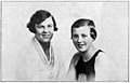 Onze oudste en onze jongste ster - Truus Klapwijk en Willy den Ouden, 1933.jpg