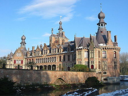 Ooidonk castle view