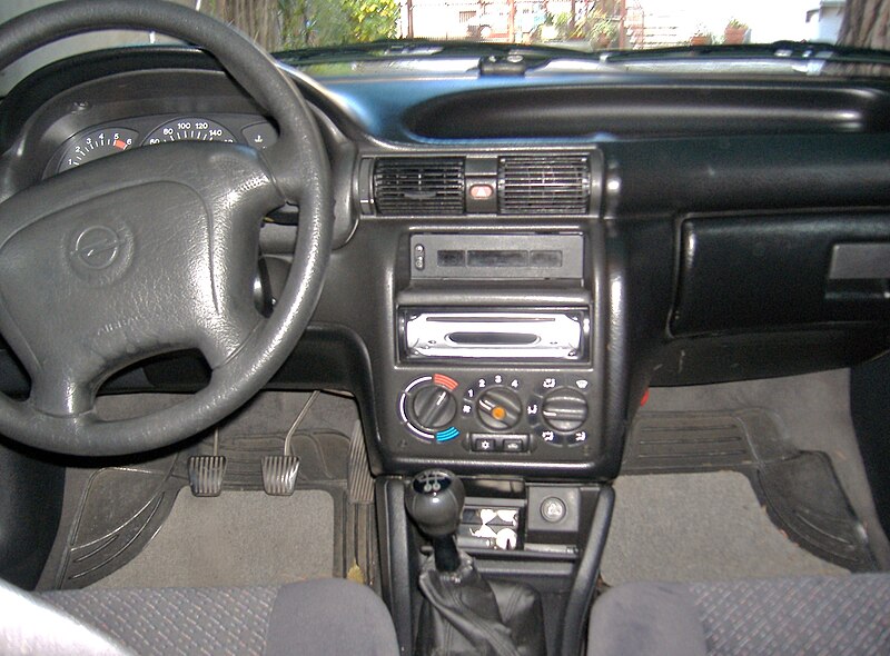 File:Opel Astra F 1997.JPG