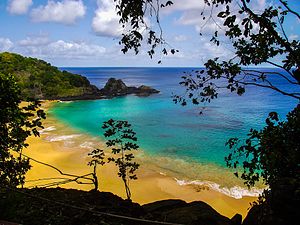 PE - Parque Nacional Marinho de Fernando de Noronha - Baía do Sancho - Praia do Sancho.jpg