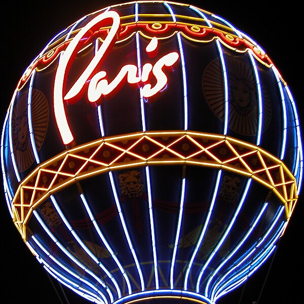 File:Paris resort sign, Los Vegas, NV.jpg