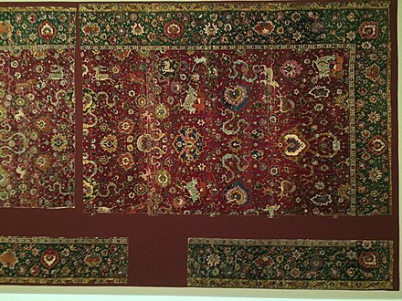 Persian Safavid period Animal carpet 16th century, Museum für Kunst und Gewerbe Hamburg
