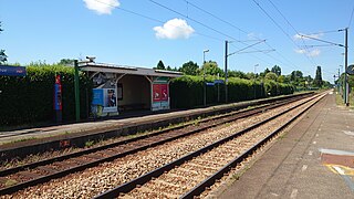 Peron stacji Garancières - La Queue