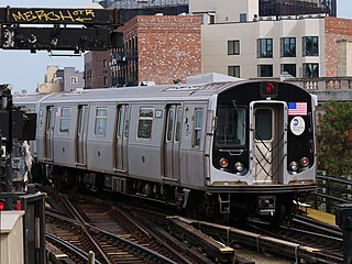<span class="mw-page-title-main">M (New York City Subway service)</span> New York City Subway service