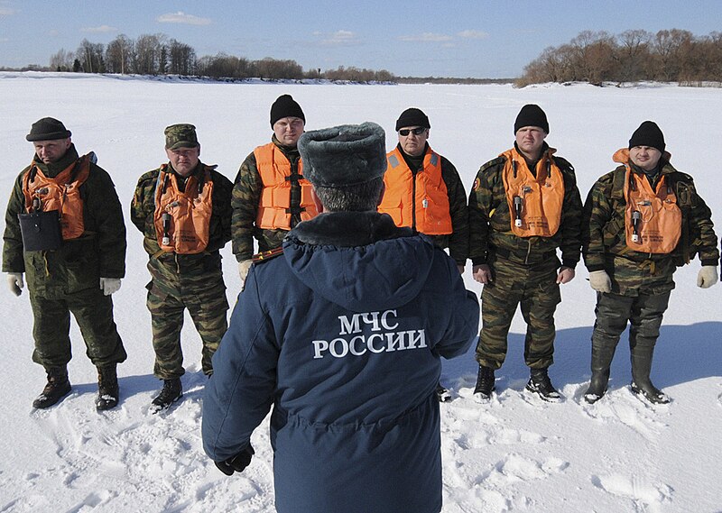 File:RIAN archive 895654 Ice demolitions on Msta river, Novgorod region.jpg