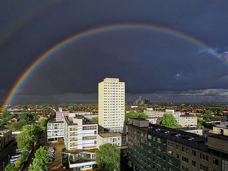 File:Rainbow over North London, England 09.jpg