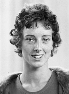 Ria van Velsen (gymnast) 1960.jpg