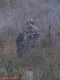 Jedna ze skal v přírodní rezervaci Na Babě