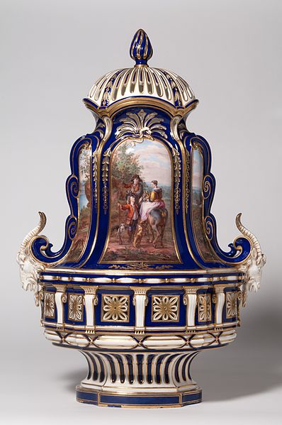 File:Sèvres porcelain manufactory, Pot-pourri vase, 1763 at Waddesdon Manor.jpg