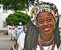 Salvador de Bahia.- Jeune femme sur le parvis de l'église et couvent São Francisco