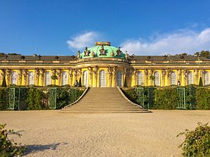 Schloss Sanssouci 2014.jpg