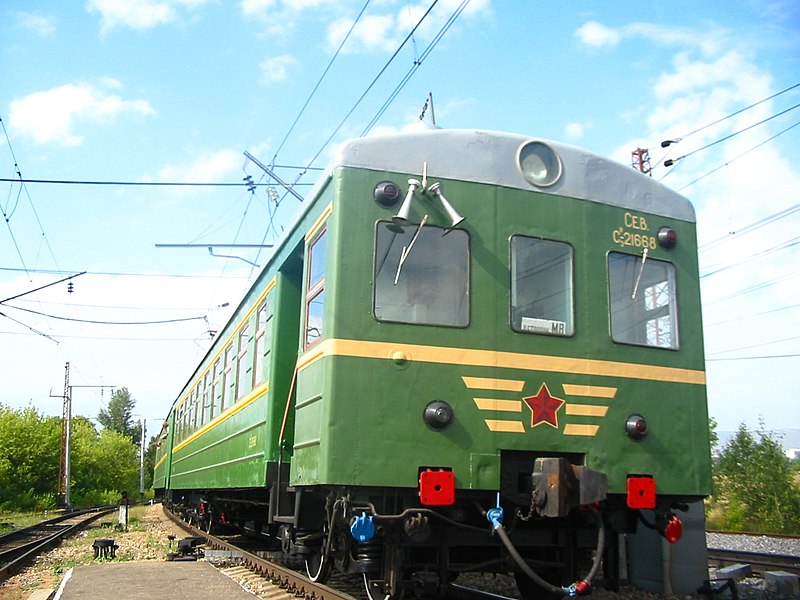 File:Sherbinka Railroadmen Day 2003 38.jpg
